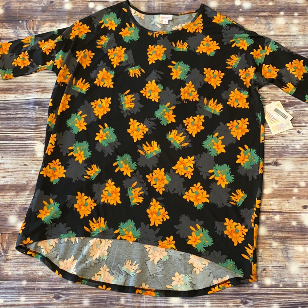NWT Lularoe Irma size medium